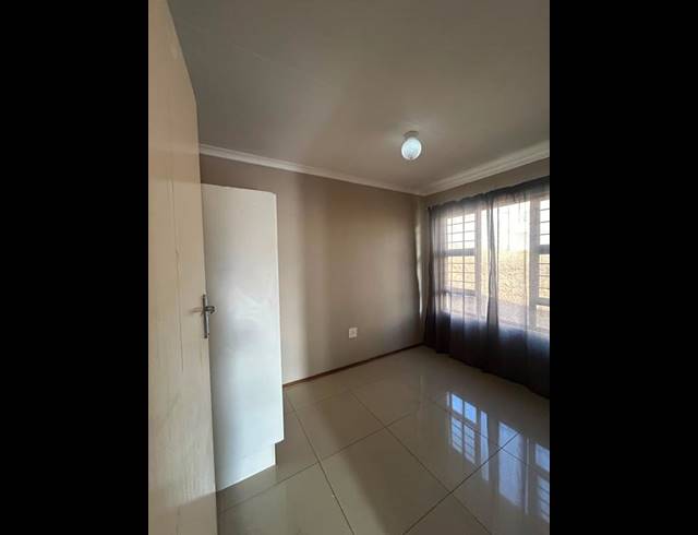 3 BEDROOM HOUSE FOR SALE IN MARBURG